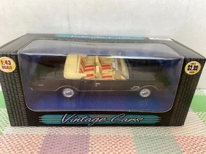 1/43 NEW-RAY 1966 OLDSMOBILE CUTLASS 442 CONVERTIBLE BLACK - Picture 1 of 2