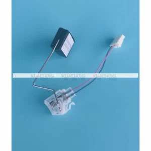 Fuel Meter Unit Fuel Level Sensor 83320-47030 Fits For Toyota Prius NHW20 03-11 - Picture 1 of 3