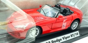 Motor Max 1/18 Scale Diecast 73100 - Dodge Viper 2003 RT/10 - Red - Picture 1 of 5