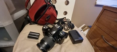 Nikon D70 Digital Camera + 28-80mm Nikkor AF lens + spare battery, charger, bag - Image 1 of 4