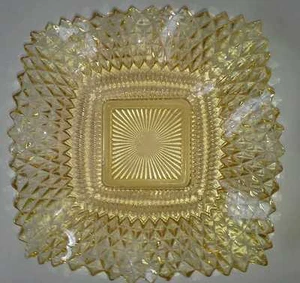 Vtg Square Ruffled Soft Yellow Indiana Glass Candy Dish - Picture 1 of 8