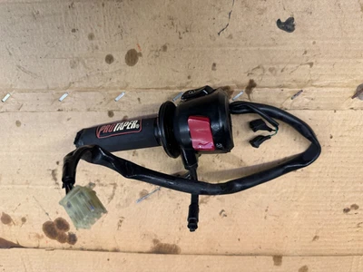 PINZA FRENO TRASERO HONDA GROM MSX 125 OG 2013 - 2015 CON SOPORTE ROJO. Foto 1 de 4