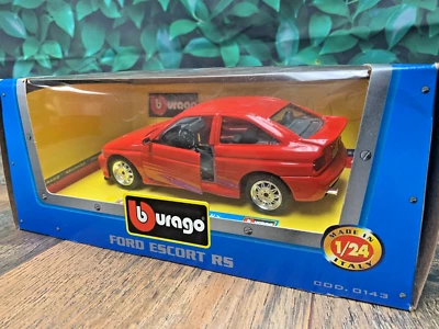 NUEVO EN CAJA COCHE FUNDIDO A PRESIÓN Bburago FORD ESCORT RS Rojo Burago 1:24 Foto 1 de 4