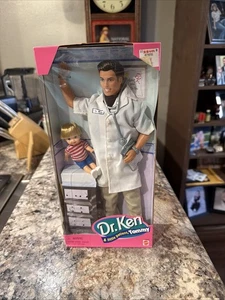 1997 Dr. Ken and Little Patient Tommy 18898 SEE PICS/Read 👇 Accessories Fell - Picture 1 of 9