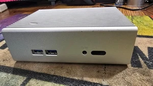 Streacom NC1 Fanless NUC Case HTPC serveur de musique KODI - Photo 1/4