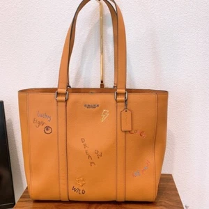 Nuevo con etiquetas Bolso de Mano Coach Hudson Para Hombre Doble Asa Con Diario Bordado - Imagen 1 de 9