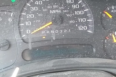 Chevrolet Avalanche 1500 2006 equipo original velocímetro calibre clúster 167 k millas Foto 1 de 4