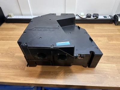 Subwoofer Mercedes Benz R129 Bose para SL320 SL500 en buen estado de funcionamiento  Foto 1 de 4