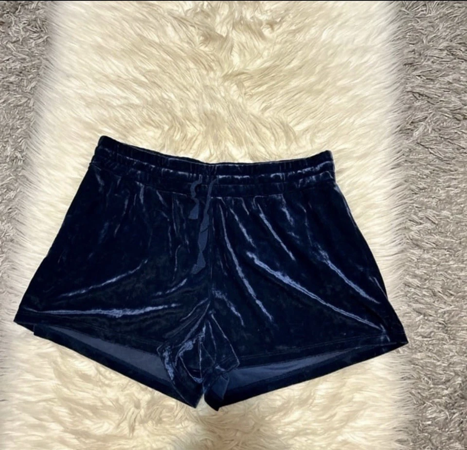 Pantalones cortos azul marino talla: S talla más pequeños medianos Foto 1 de 1