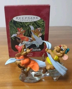 Hallmark Gus & Jaq Mice Cinderella Glass Slipper 1997 Christmas Ornament In Box - Bild 1 von 23