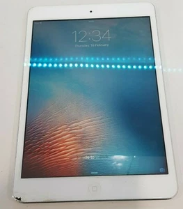 Apple Ipad Mini A1432 16GB SOLD AS IS/Crack Screen/Slight dark at screen bottom - Picture 1 of 5