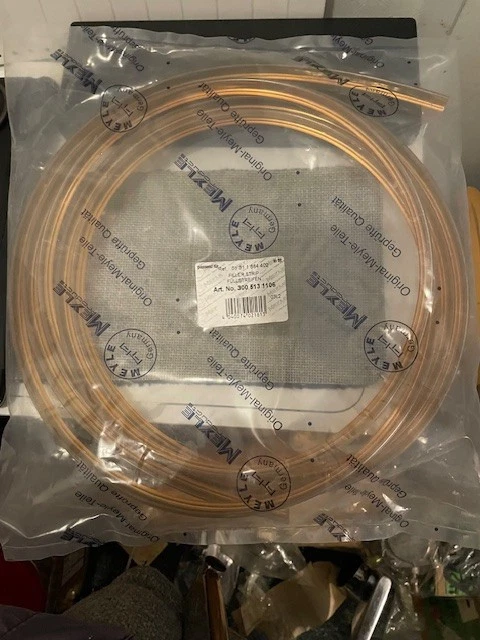 GENUINO BMW 51 31 1 884 402 Moldura Parabrisas BMW 325e 325 318i 325es 325i Foto 1 de 1