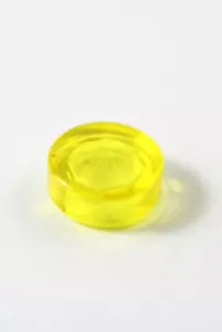 LEGO® Trans Yellow Tile Round 1 x 1 MOC Parts 98138 - 20 pcs - Picture 1 of 6