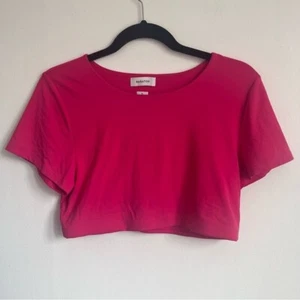 Aritzia Babaton Contour Ribcage Cropped Crew T-Shirt - Hot Pink - XL - Picture 1 of 5