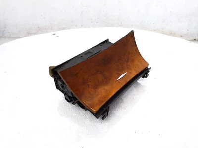 Центральная консоль пепельница 1994-2009 Mercedes-Benz E320 - текстура дерева 211-680-06-50 - Изображение 1 из 4