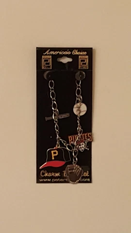 MLB Pittsburgh Pirates - 5 Piece  Charm Bracelet, NEW!! Cover