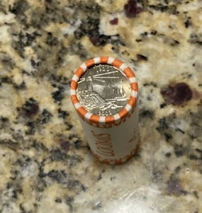 2003-D Maine OBW Quarter Roll - Picture 1 of 3