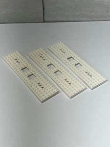 Lote de 3 LEGO Base de Tren 6x24 3 Agujeros 2x2 Recorte Blanco 92088 - Imagen 1 de 1