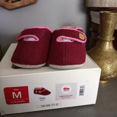 Nuevo See Kai Run Berry Zapatos para Cuna Imitación Piel de Oveja Forrados Infantiles 6-12 meses Foto 1 de 4