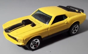 Mustang Hot Wheels Mach 1 sin equipamiento - Imagen 1 de 3