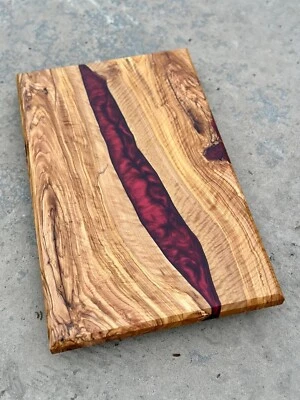 ¿Mesa de río epoxi rojo? Madera de nogal Live Edge hecha a mano Foto 1 de 3