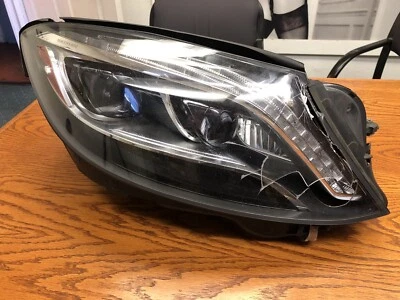 W222 Mercedes-Benz S550 OEM Passenger Side HID Headlight Lens Housing - Image 1 of 4