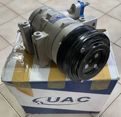 Compresor de aire UAC CO 35113C para 11-13 Ford F150 Lincoln Mark LT Foto 1 de 4