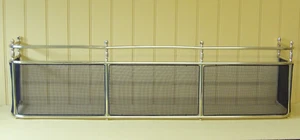 ANTIQUE VICTORIAN BRASS AND MESH WIRE FIRE GUARD - Picture 1 of 13