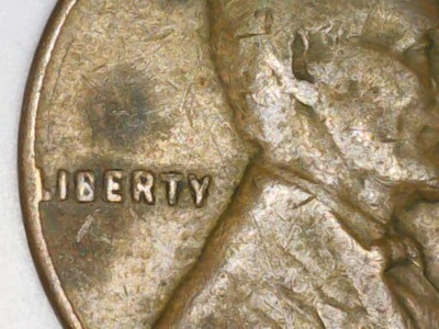 1951 D Lincoln Wheat Cent with Obverse L on Rim Reverse Weak Print US Mint Coin - Image 1 of 4