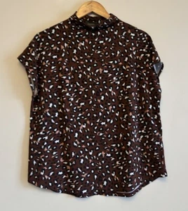 SUSSAN Animal Print High Neck T-Shirt Size Medium Brown Short Sleeve Casual Top - Picture 1 of 10