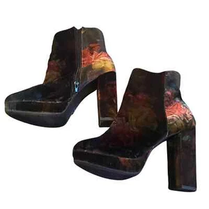 Black Floral Velvet Zip Up Platform Boots by Madden Girl / Size 9.5 - Picture 1 of 5