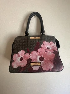 Marc Of New York Large Floral Hand Bag. A shoulder Strap Is Included. - Picture 1 of 3
