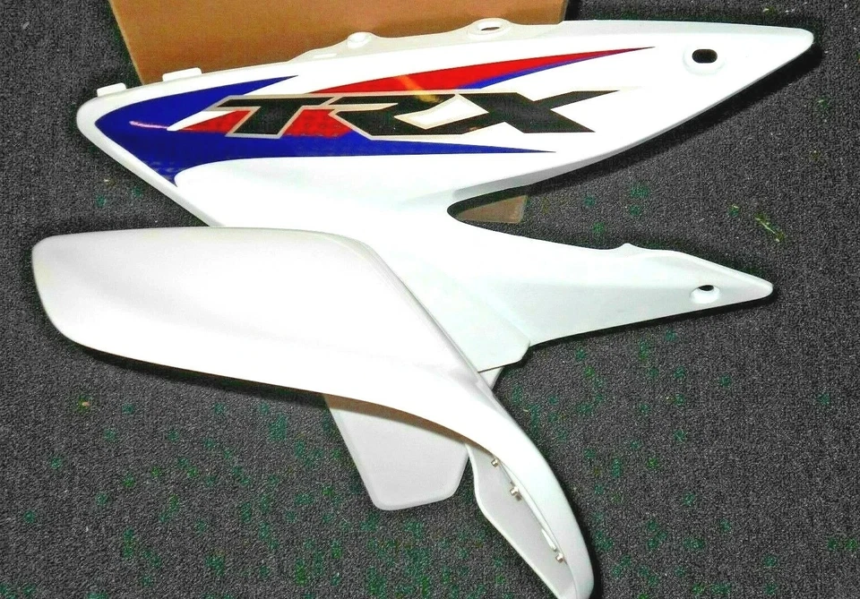 HONDA TRX450R TRX450ER TRX 450R 450ER ROSS WHITE RH FRONT FENDER 06-14 OEM Foto 1 de 4