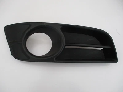 TOYOTA COROLLA E12 FOCO PARRILLA R\H - O/S 2004 - 07 52127-02110 Foto 1 de 4