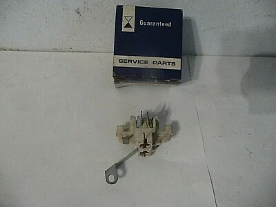 Juego de cepillos alternadores Chevrolet Pontiac Oldsmobile Buick Cadillac GMC 1965-1971 Foto 1 de 2