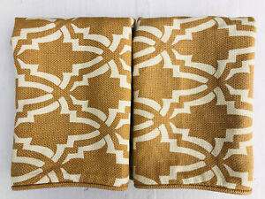 Pair of 2 POTTERY BARN Pillow Covers  20X 20 Gold Cream Geometric Print Woven