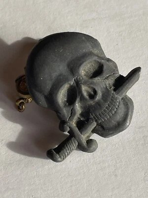 WW2 Italy Italian Arditi badge Skull Dagger Pin back RSI Black Shirts Elite - Image 1 of 4