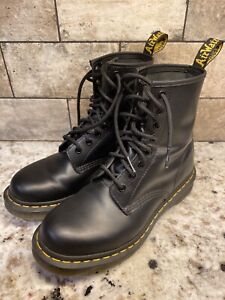 Dr. Martens 1460 Women's Original Smooth Leather Lace Up Boots Black Size 7