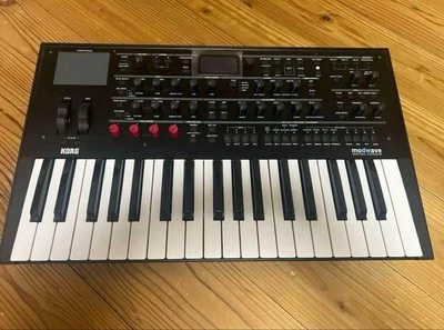 Korg Modwave 37-Key Wavetable Synthesizer Good Tested Condition - Image 1 of 4