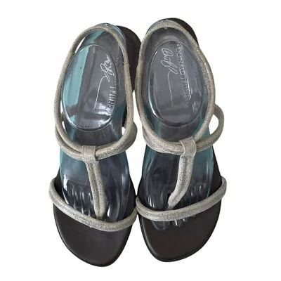 Donald Pliner size 9.5 sling back thong kitten heel sparkling sandals - Image 1 of 4