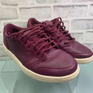 2018 Nike Air Jordan 1 Retro Bordeaux Low Women's Size 10 A01935-600 - Picture 1 of 9