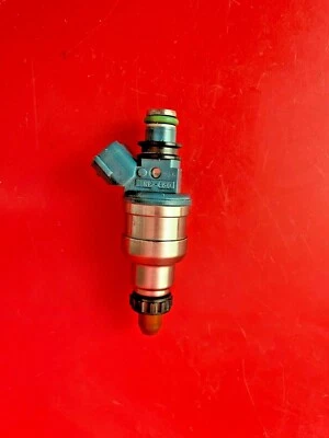 Inyector de combustible 155-0148 para Chevrolet Tracker Suzuki Sidekick X-90 Geo Tracker Foto 1 de 4