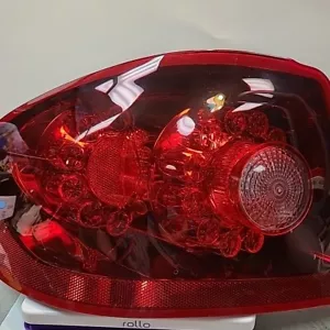 Luz LED trasera lado del conductor Depo 334-1926L-AS NUEVA SIN USAR - Imagen 1 de 7