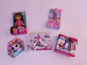 Zuru 5 Surprise Mini Brands . Toy Series . Lot Of 5  - Picture 1 of 3