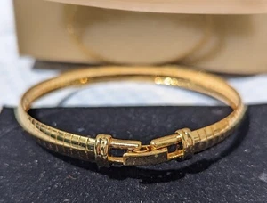 NEW Avon Goldtone Omega Bracelet- Large - Picture 1 of 5