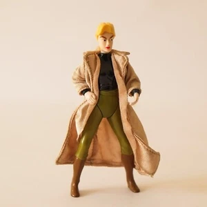 Disney ATLANTIS THE LOST EMPIRE Toy Action Figure - Helga Sinclair - Picture 1 of 6
