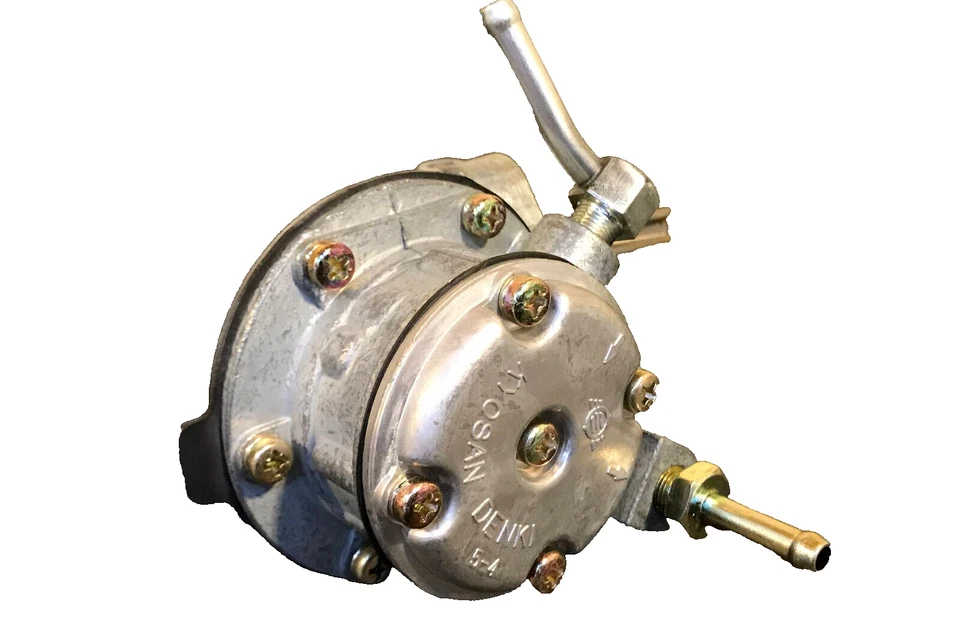 Bomba de combustible Kyosan Denki - NP-559 / 37-00504 / 151-1063 - para Nissan Datsun F10 Foto 1 de 4