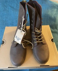 Women’s Dr. Martins Tehani dark brown New in Box Size 9 - Picture 1 of 6