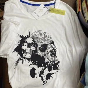NWT Robert Graham Sz XXL Paint Splat White Skull Graphic Print T-shirt Crew Neck - Picture 1 of 7