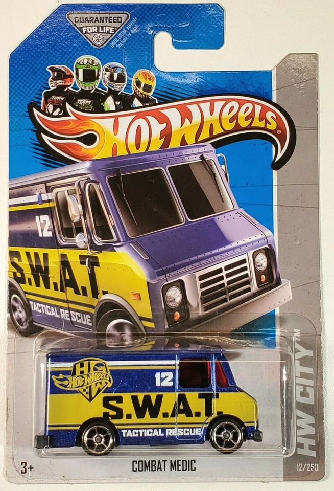 Hot Wheels S.W.A.T. 2013 Símbolo de caza del tesoro Combat Medic azul metálico 12/250 Foto 1 de 4